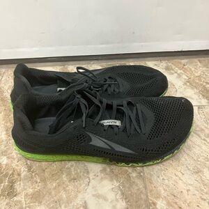 Altra Escalante Running Shoes